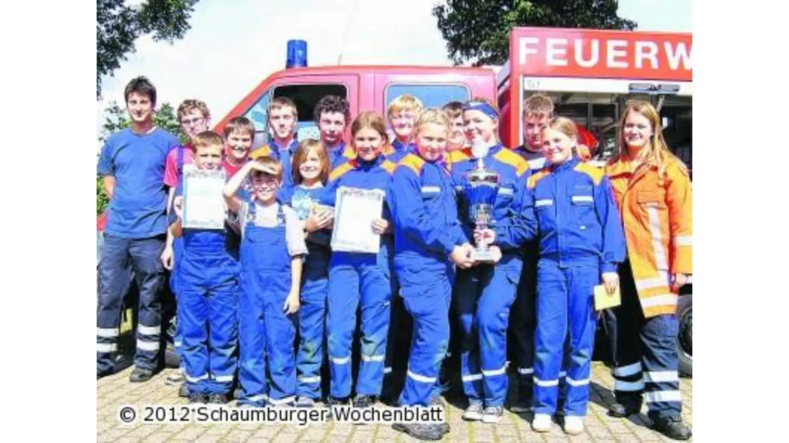 Lindhorst I holt sich neuen Wanderpokal (Foto: bt)