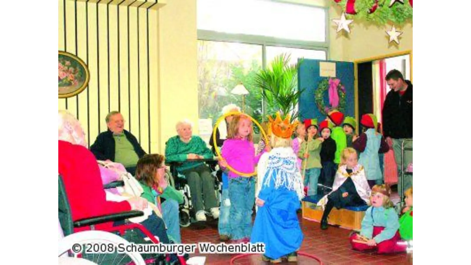 Märchenhafte Stimmung im Rosenhof (Foto: nb)
