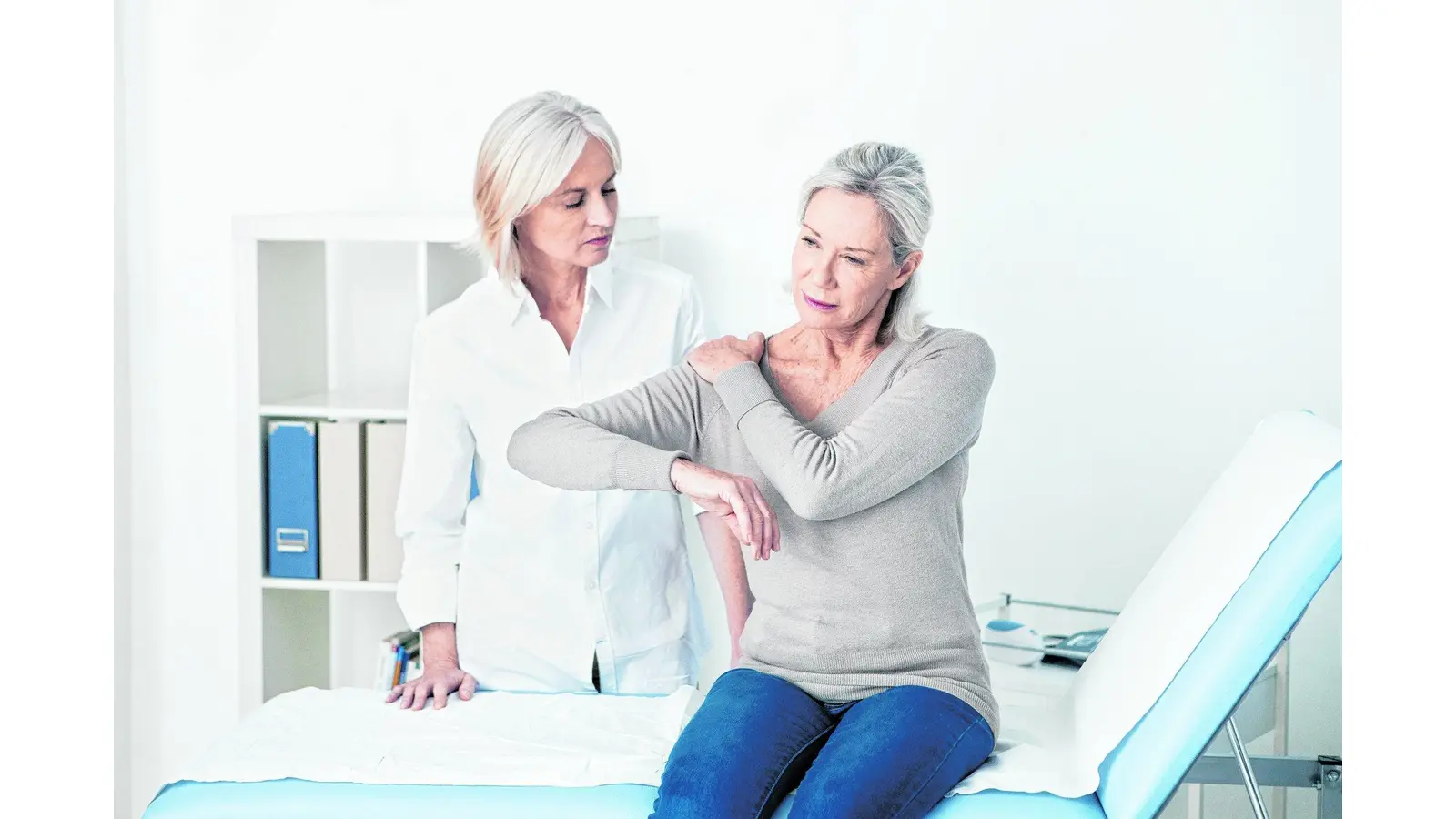 Patiente souffrant d'une douleur à l'épaule. (Foto: mk)