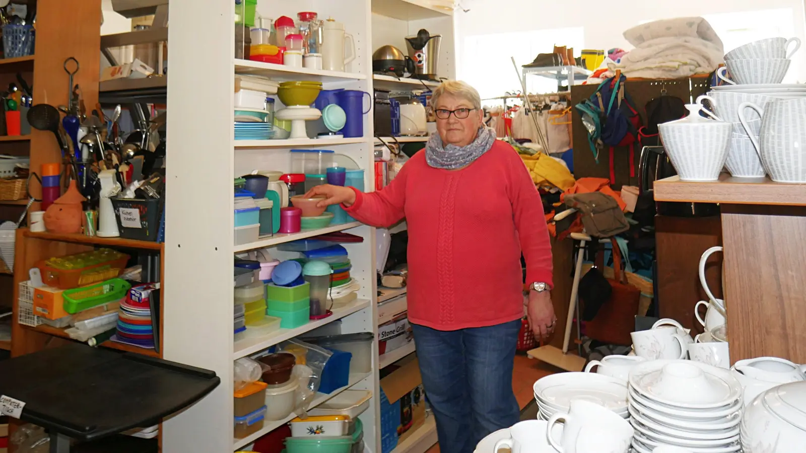 Vorsitzende Rosi Schirmer lädt zum Jubiläum in den Umsonstladen ein. (Foto: gk)