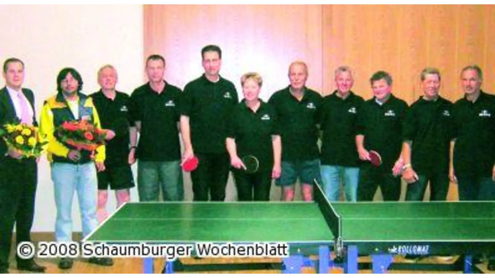 Neue Trikots für Tischtennissparte (Foto: red)