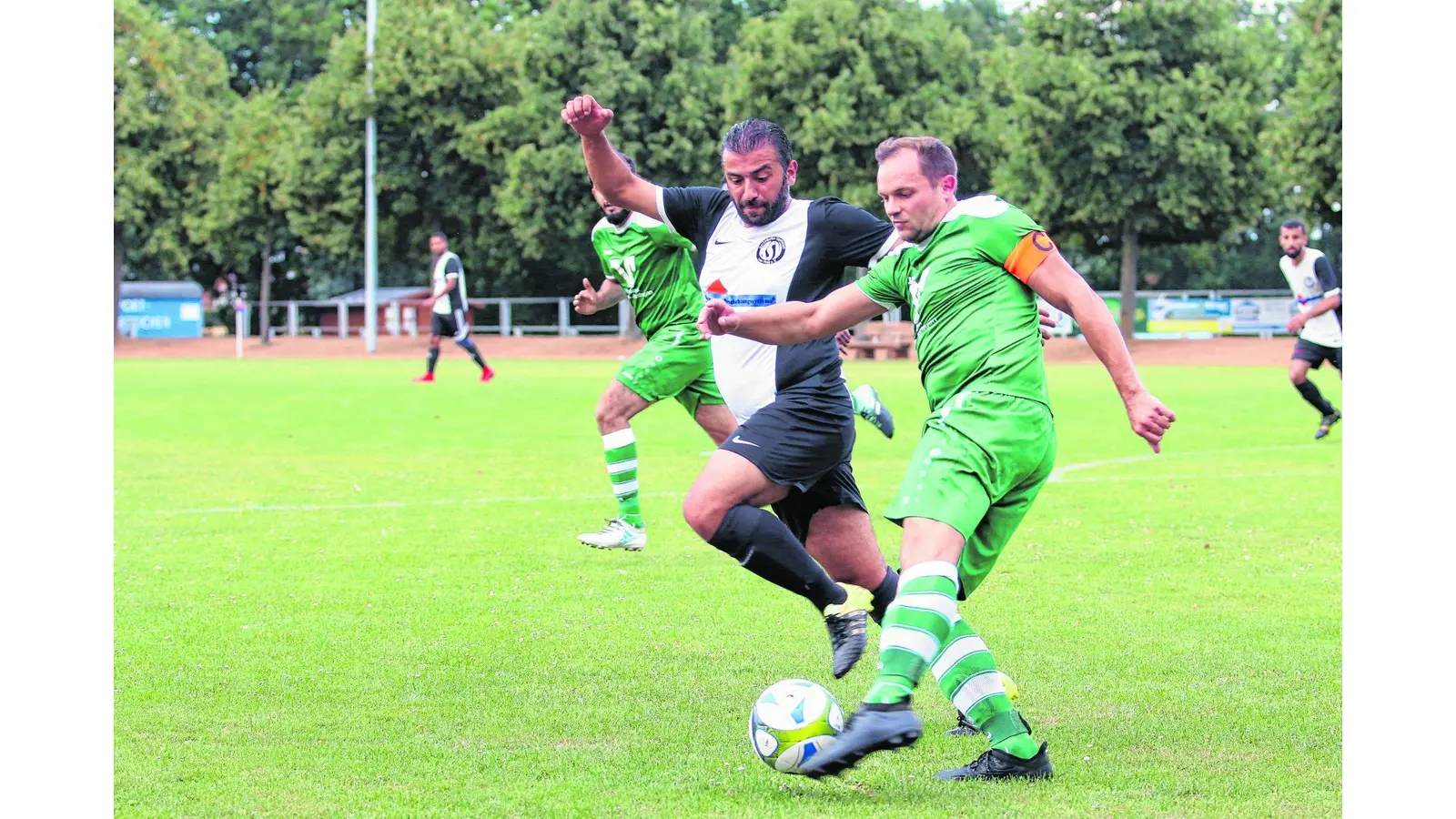 Drei Teams wollen Favoriten ärgern (Foto: bb)