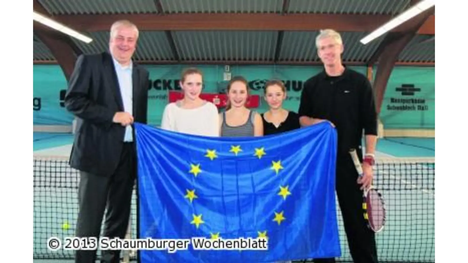 Spende für die Tennisjugend (Foto: bb)