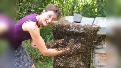 Die Imkerei trägt zum Umwelt- und Natur- und damit auch zum Wildbienenschutz bei, so Dr. Pia Aumeier, Imkerei-Fachfrau. (Foto: Borchers, Bastian)