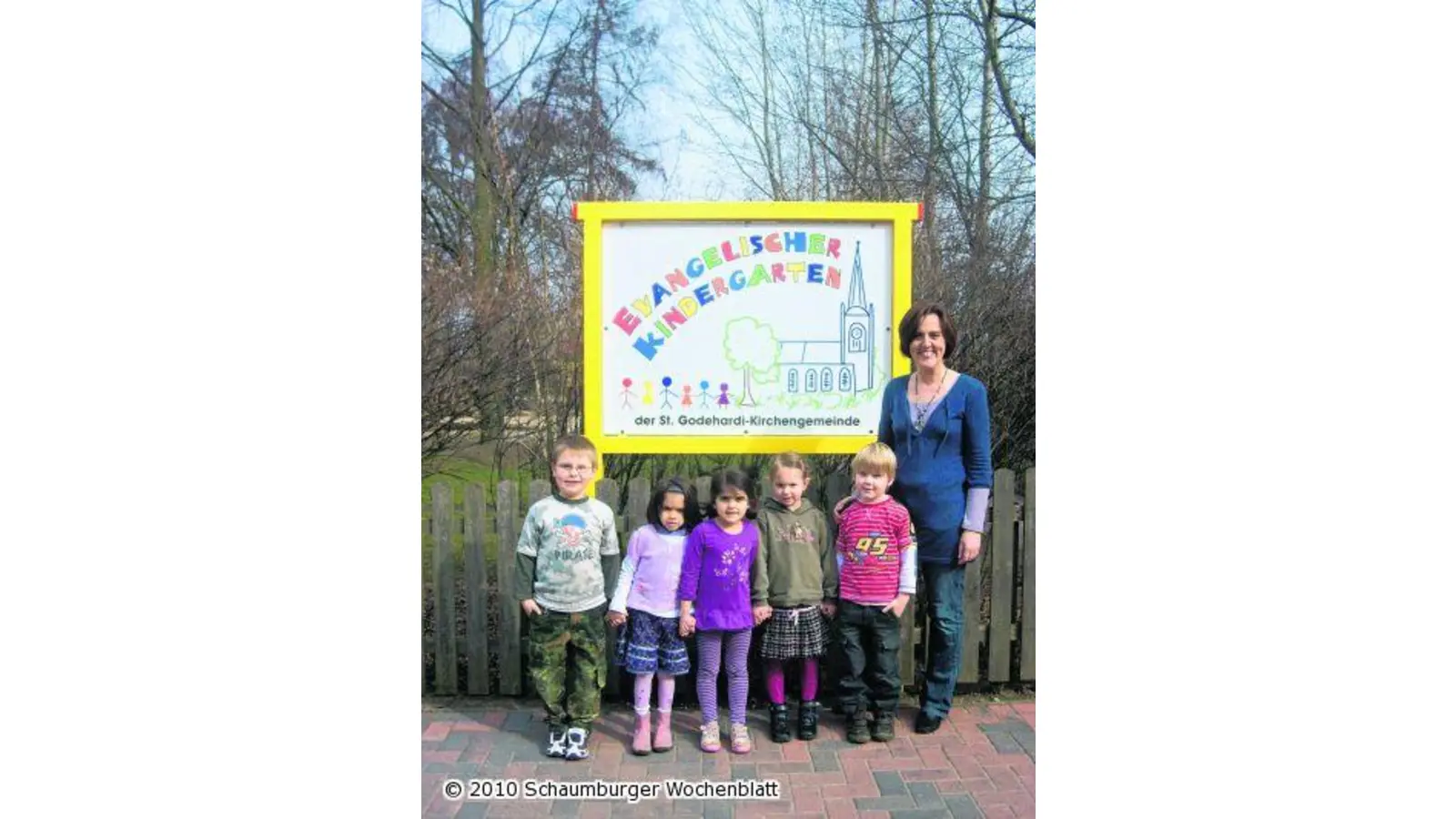 Bunter Empfang am Evangelischen Kindergarten (Foto: red)