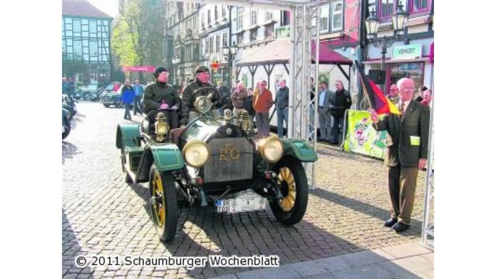 Es rollen Luxuskarossen mit knuffigen Zwergen (Foto: km)