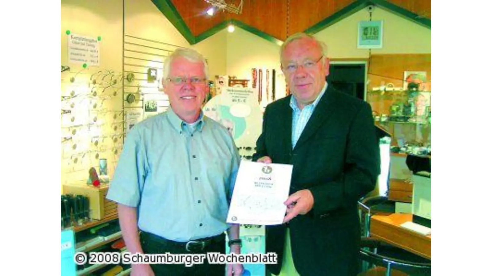 Urkunde für Hans Willen (Foto: red)