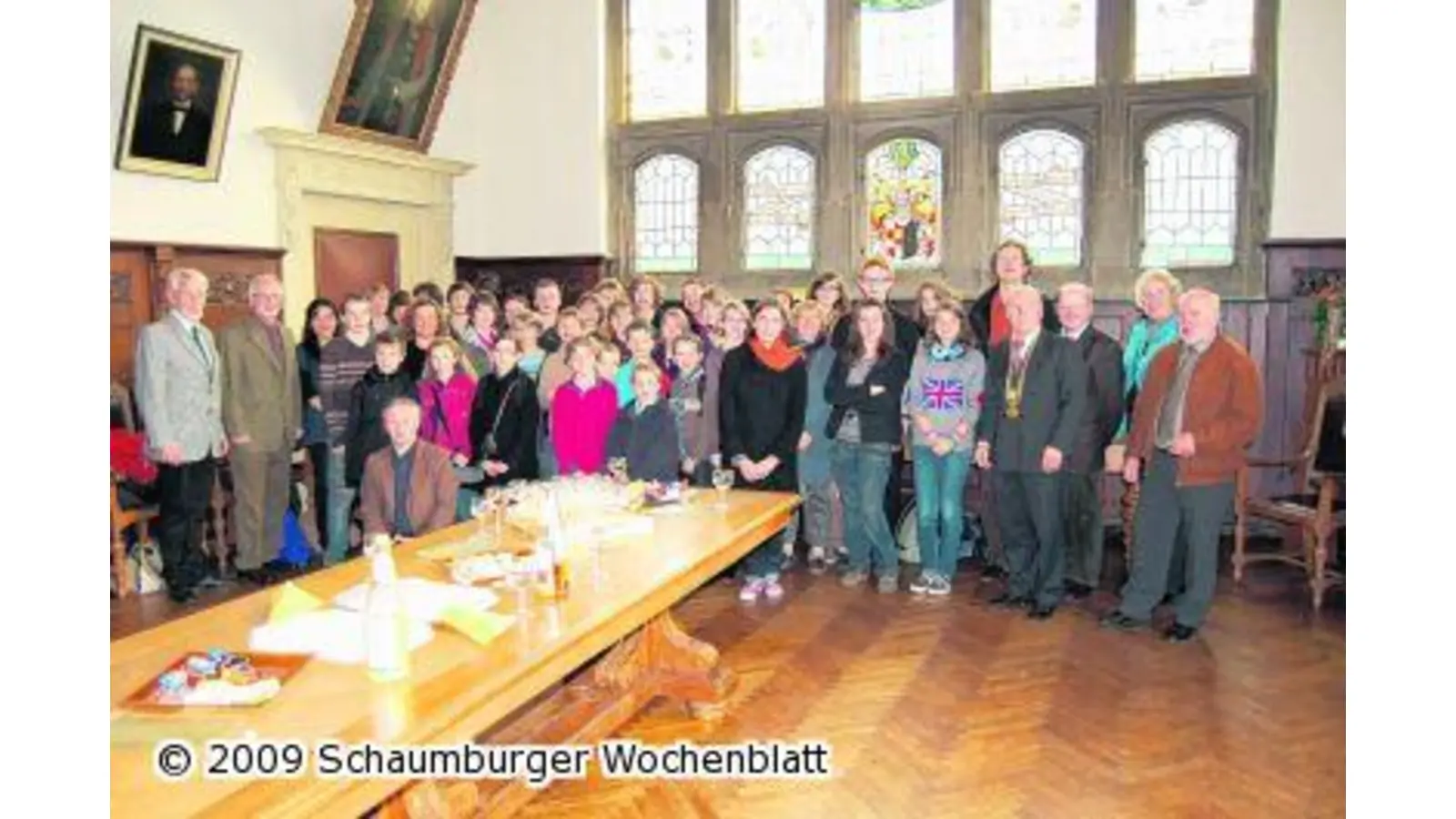 Stadt empfängt Bläserklasse Französische Schüler sind zu Gast in der Musikschule Schaumburger Märchensänger (Foto: red)