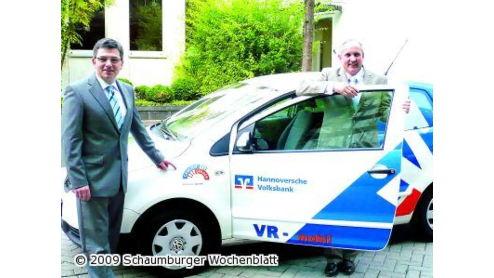 Fünf Autos im Einsatz für gemeinnützige Initiativen (Foto: pd)