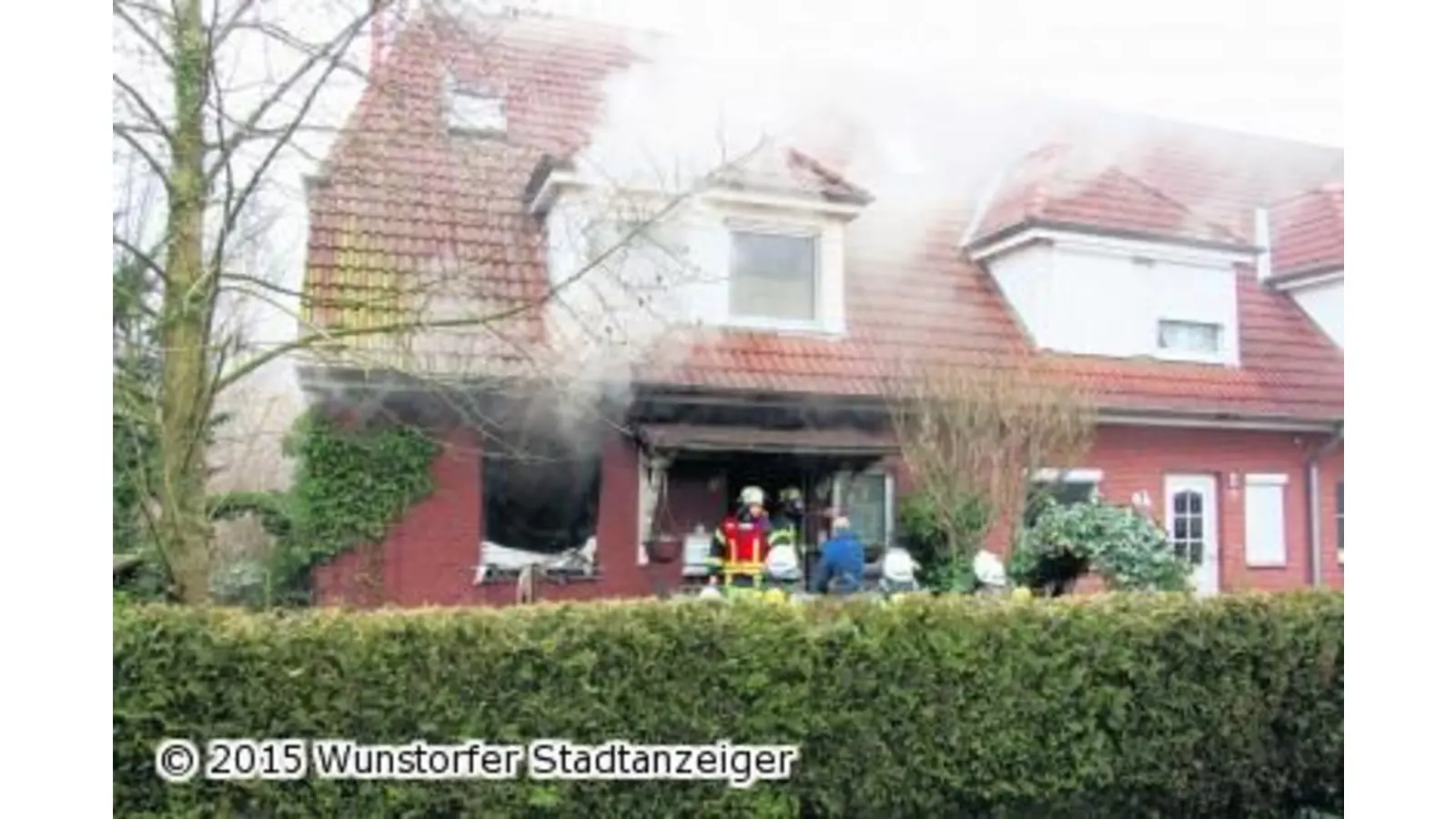 Mikrowelle fängt Feuer (Foto: gi)