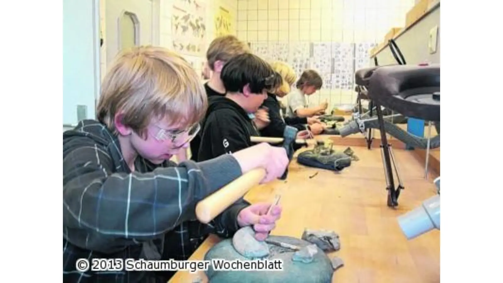 Mit Hammer und Meißel ab in die Vergangenheit (Foto: em)