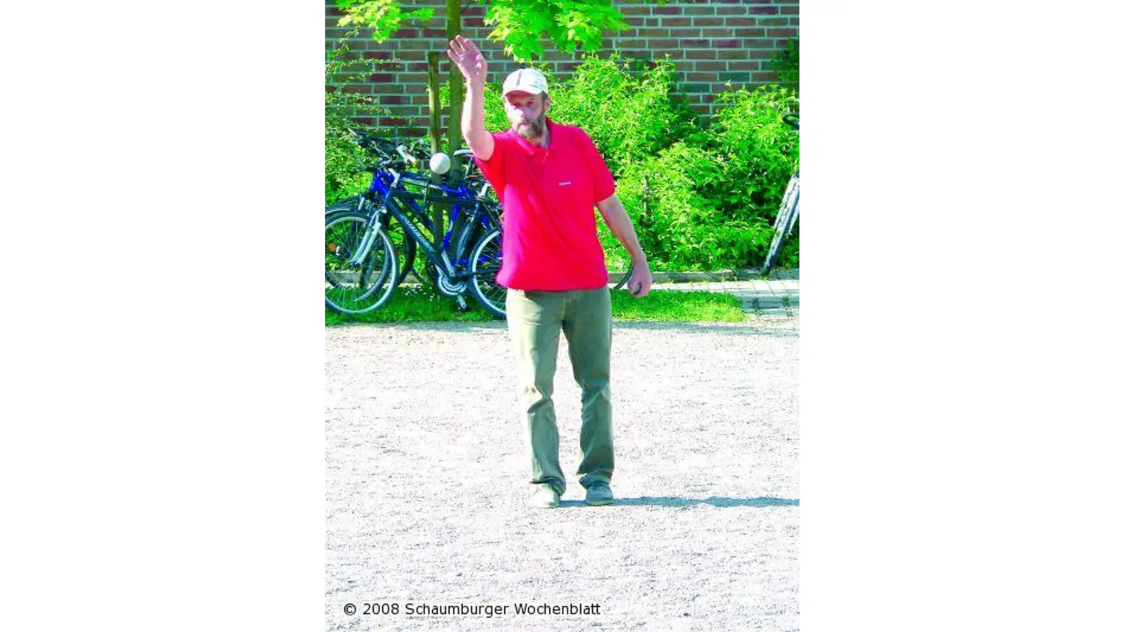 Favorisierte Boule-Teams in Spitzenpositionen (Foto: ro)