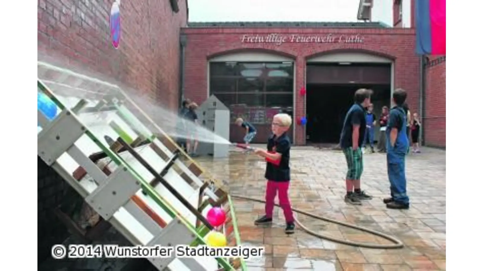 Alle Kinder sind Feuer und Flamme (Foto: tau)