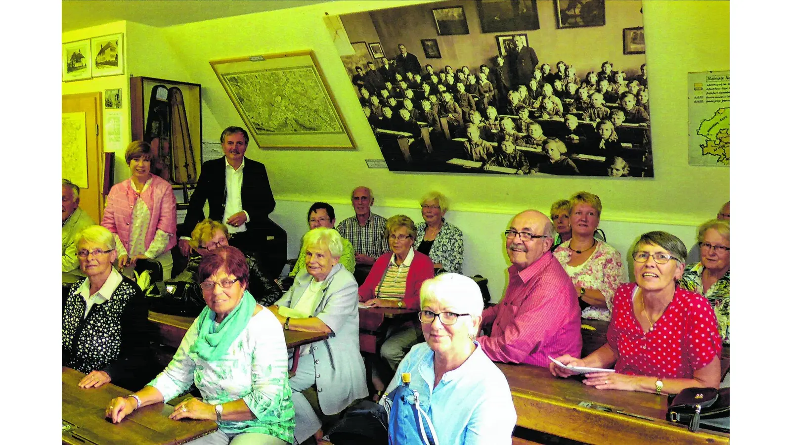 Ein Chor drückt die Schulbank (Foto: jb)