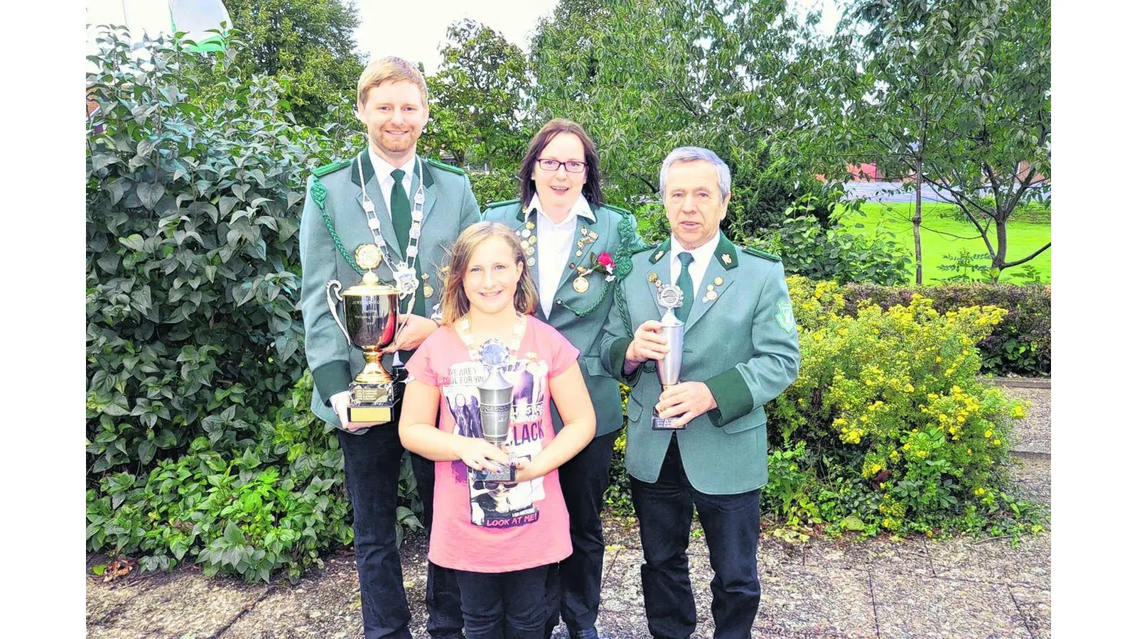 Gekrönte Häupter beim Schützenclub (Foto: bt)