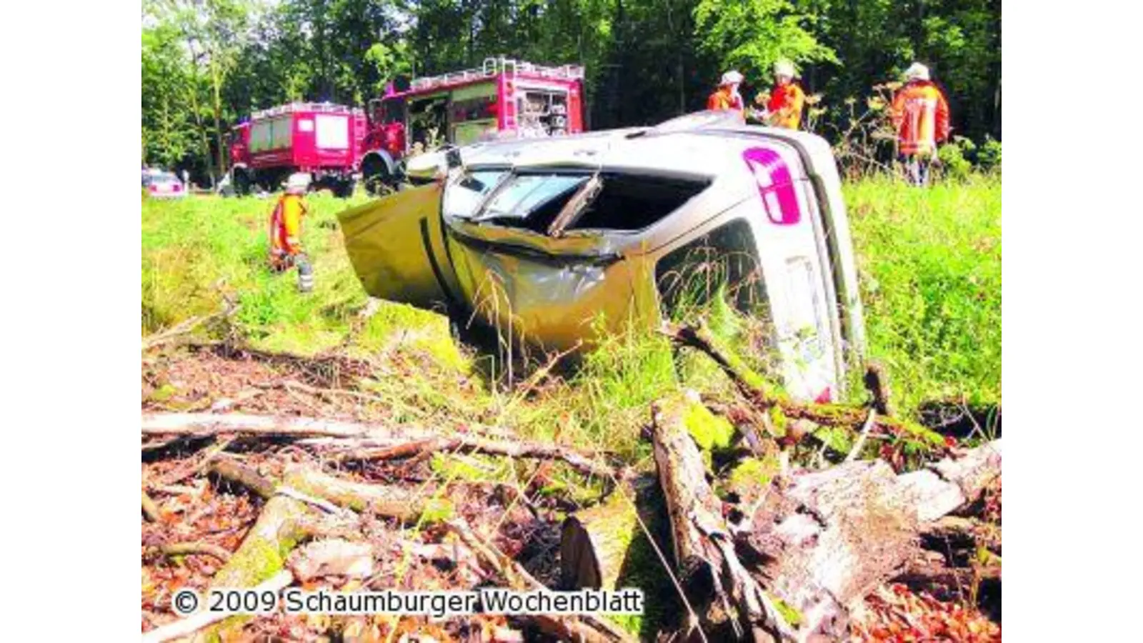 Mercedes überschlägt sich (Foto: hb)