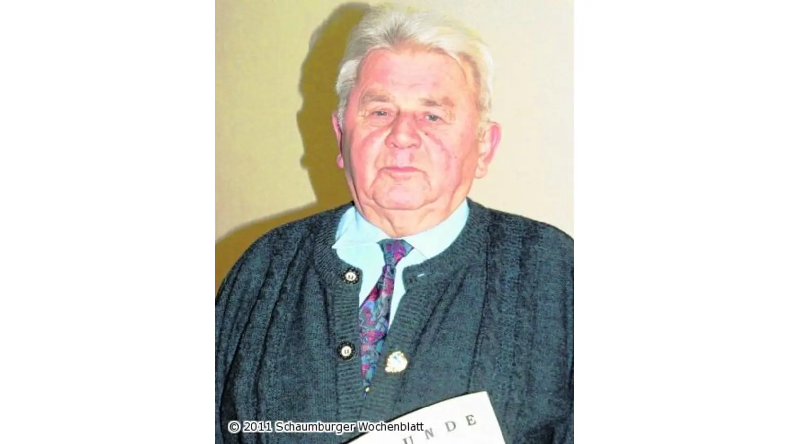Paul Speisekorn wird für seine 60-jährige Mitgliedschaft geehrt (Foto: tt)