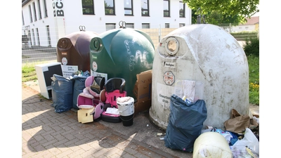 Thema Sauberkeit, wie hier an einem Containerplatz. (Foto: bb)