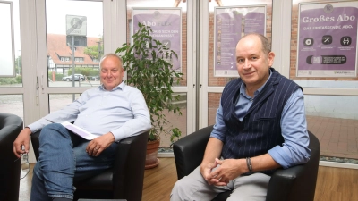 Arbeiten seit einigen Jahren erfolgreich zusammen: Der Vorsitzende des Kulturrings Hermann Kasten und Kulturmanager Oliver Pohl. (Foto: tau)