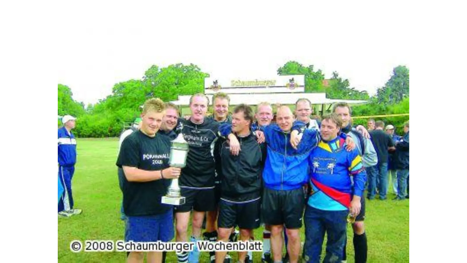 Ein Dorf spielt Fußball (Foto: red)