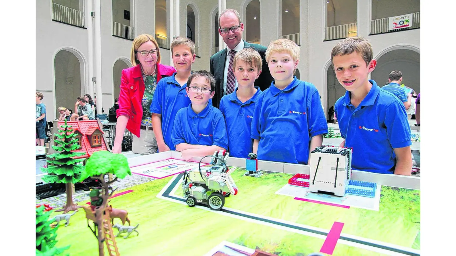 Junge Tüftler entwickeln clevere Roboter (Foto: mk)