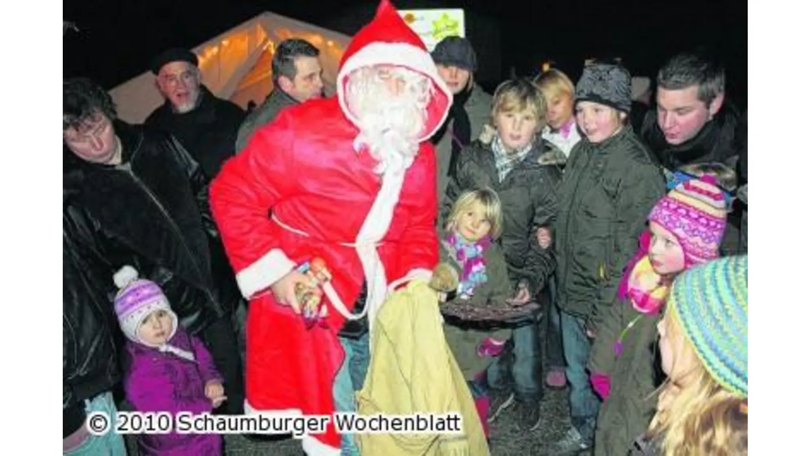 Weihnachtsmarkt mit Glühwein und ein ganzer Sack voll Süßes (Foto: tt)