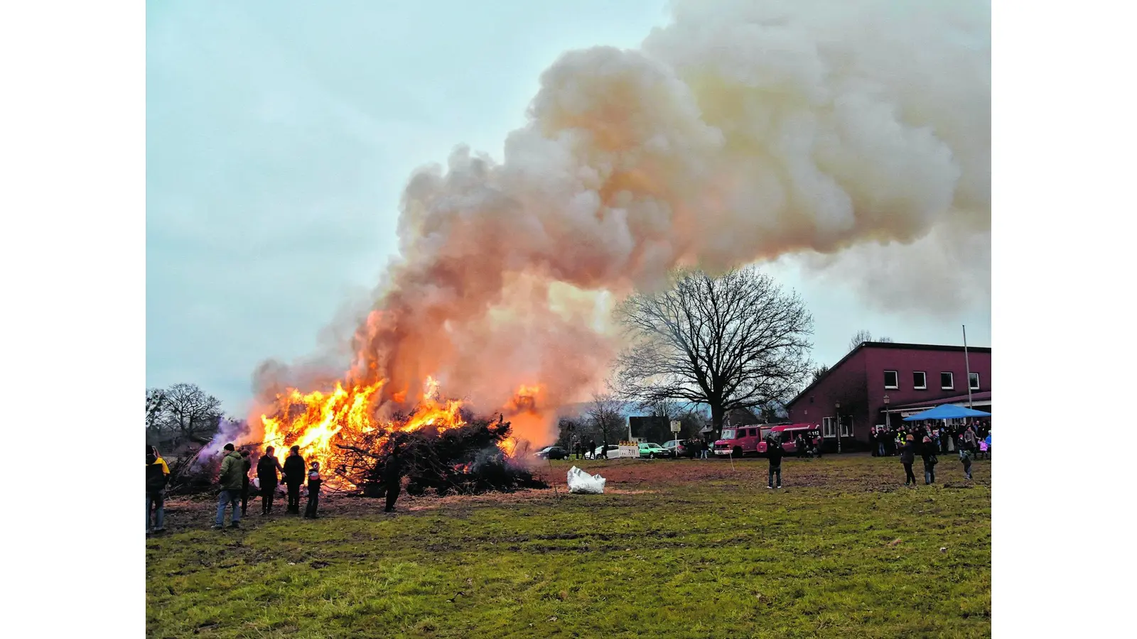 Feuerwehren in Bückeburg richten Osterfeuer aus (Foto: red)