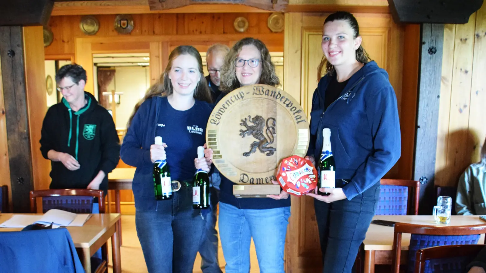 Siegerinnen bei den Damen: „DLRG 4”  (Foto: privat)
