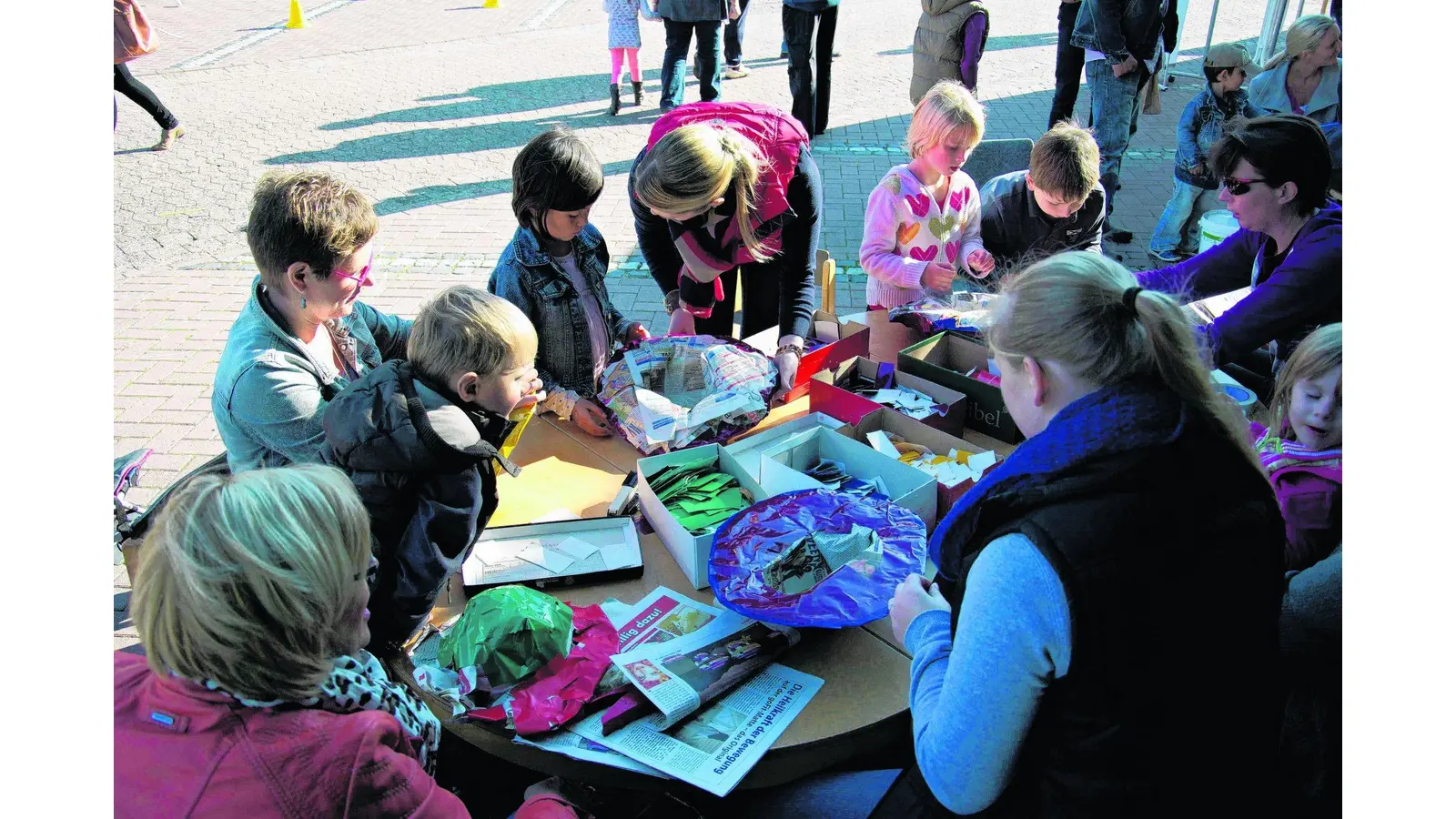Samstag ist Familientag hinter der Kirche (Foto: wa)