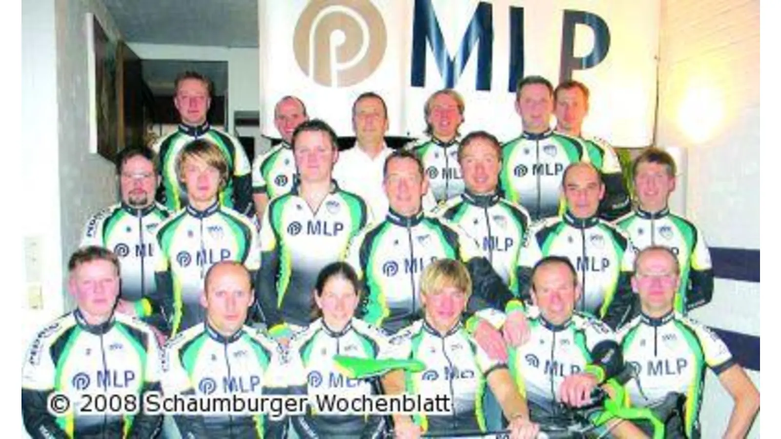 Mit neuem Sponsor in die Saison (Foto: wtz)