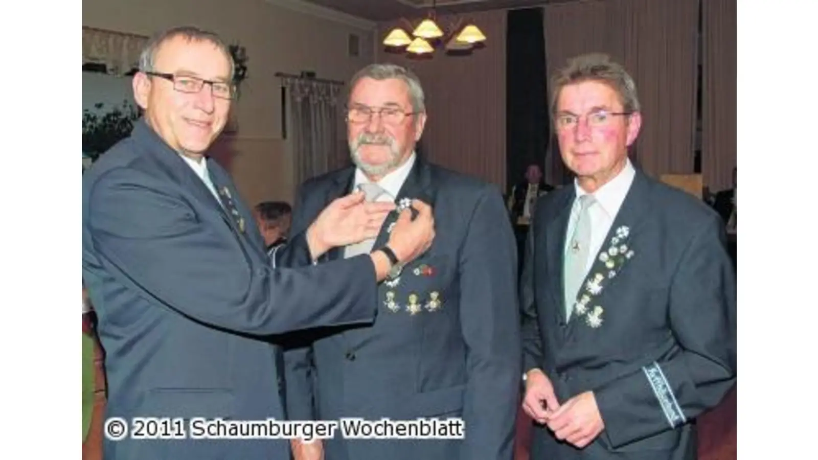 Günther Mensching erhält das Kyffhäuser-Verdienstkreuz (Foto: wtz)