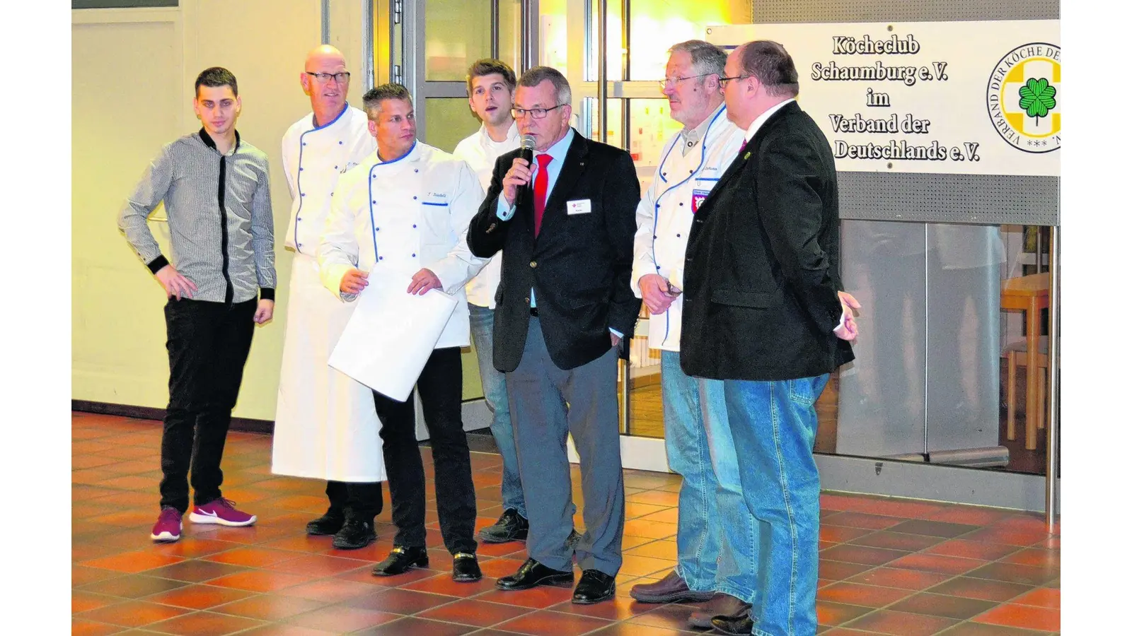 Köche unterstützen die Flüchtlingshilfe des DRK (Foto: bb)
