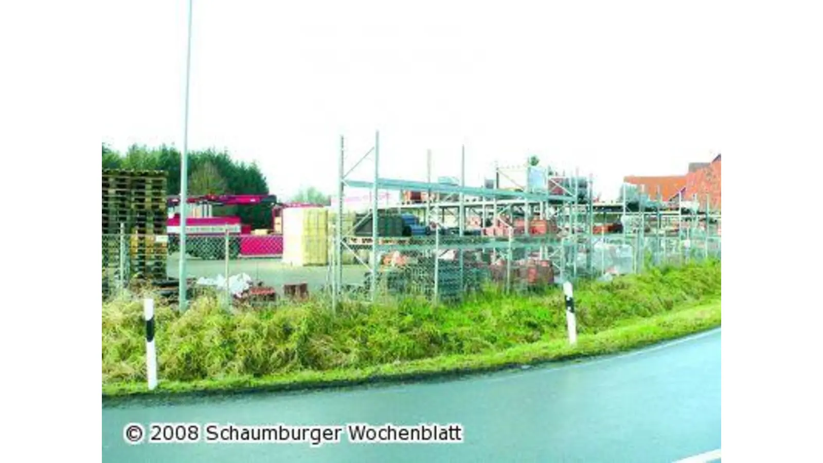 Baustofffiliale baut in Lauenau (Foto: al)