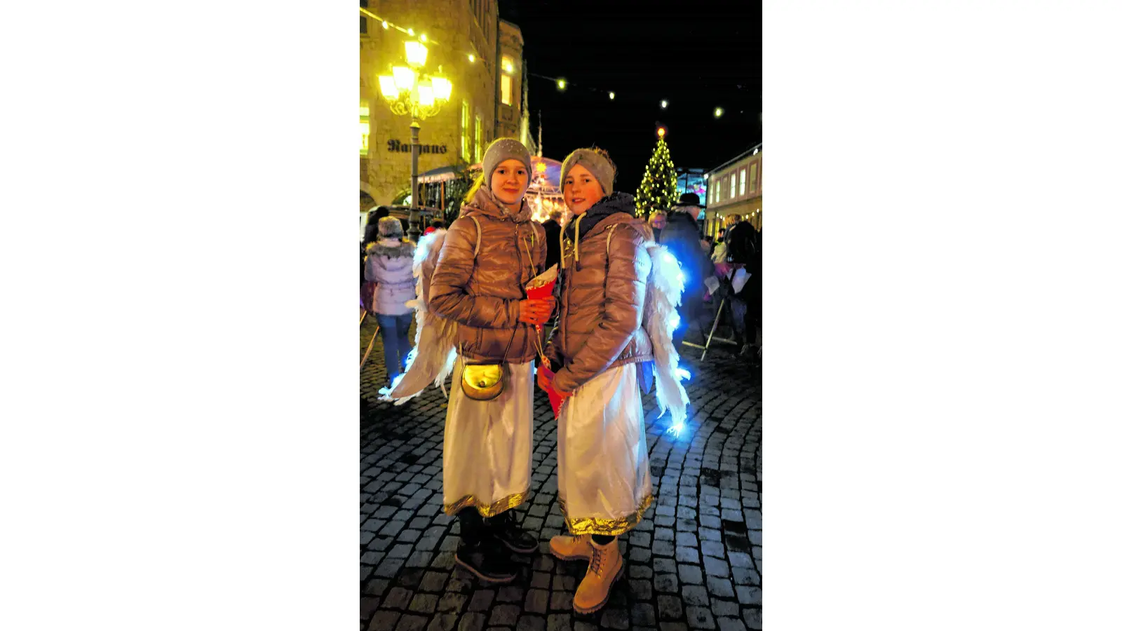Gemütliche Atmosphäre auf dem Marktplatz (Foto: red)