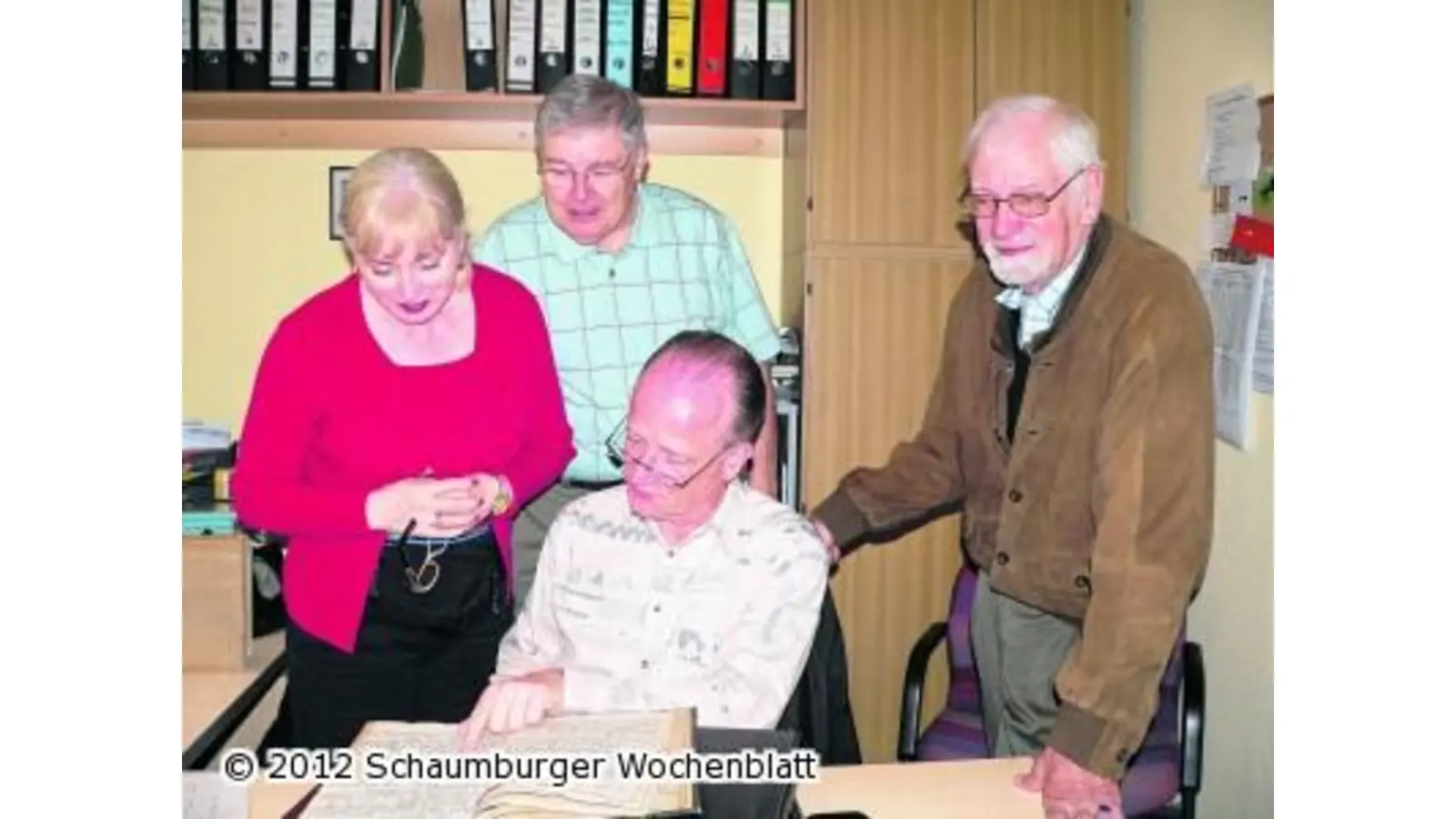 Schneller Fund im Kirchenbuch (Foto: al)