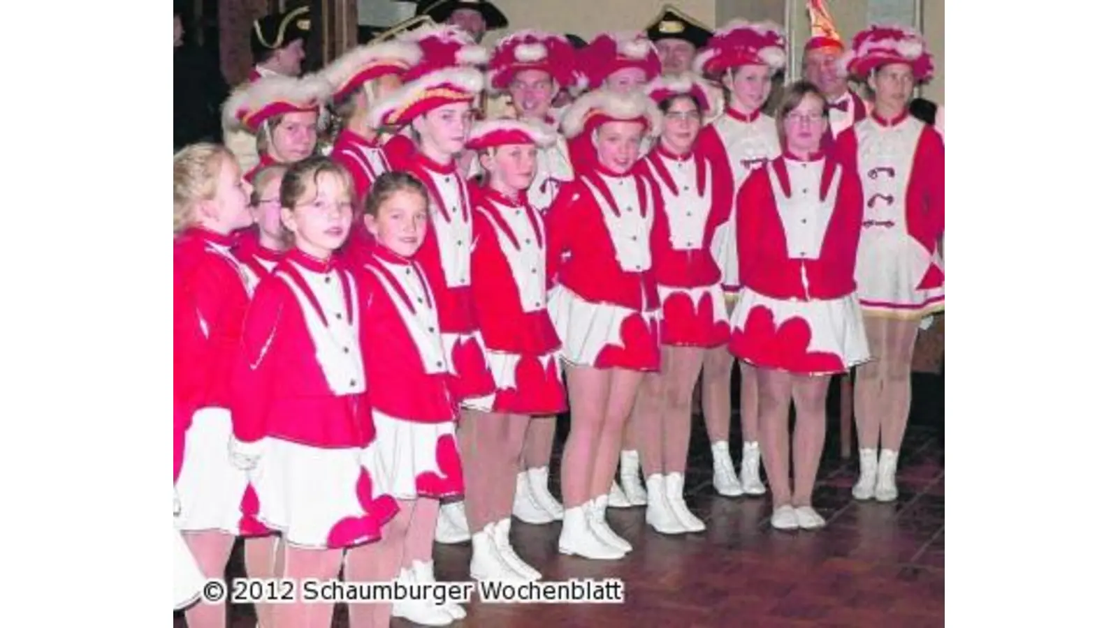 Kleine Löwen kommen auf die Bühne (Foto: al)