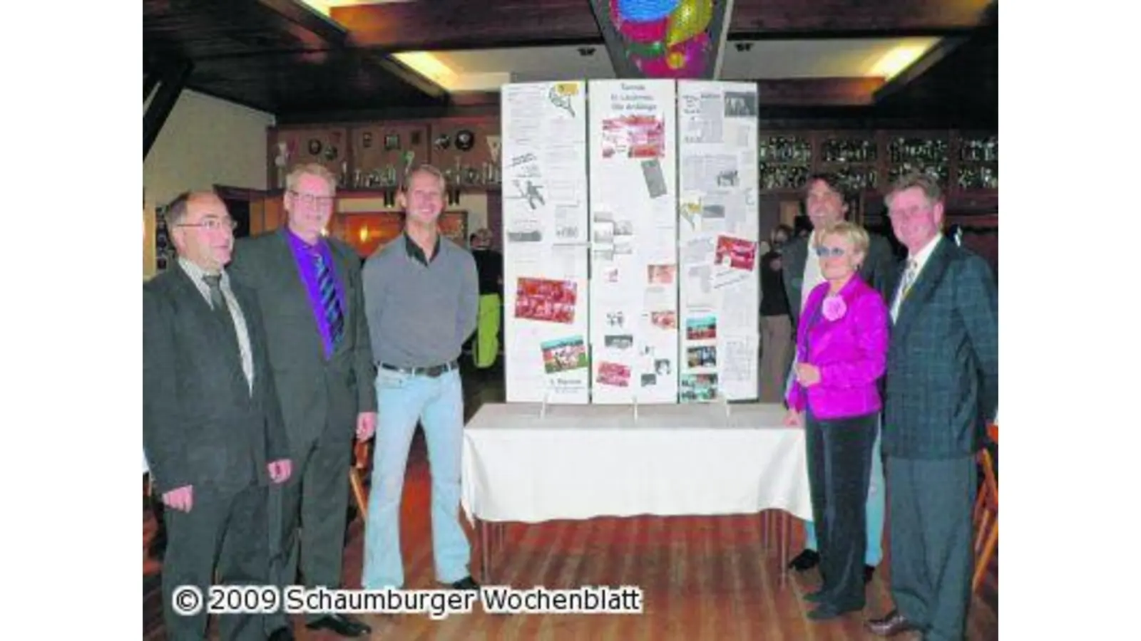 Tennischronik auf Schautafeln (Foto: al)