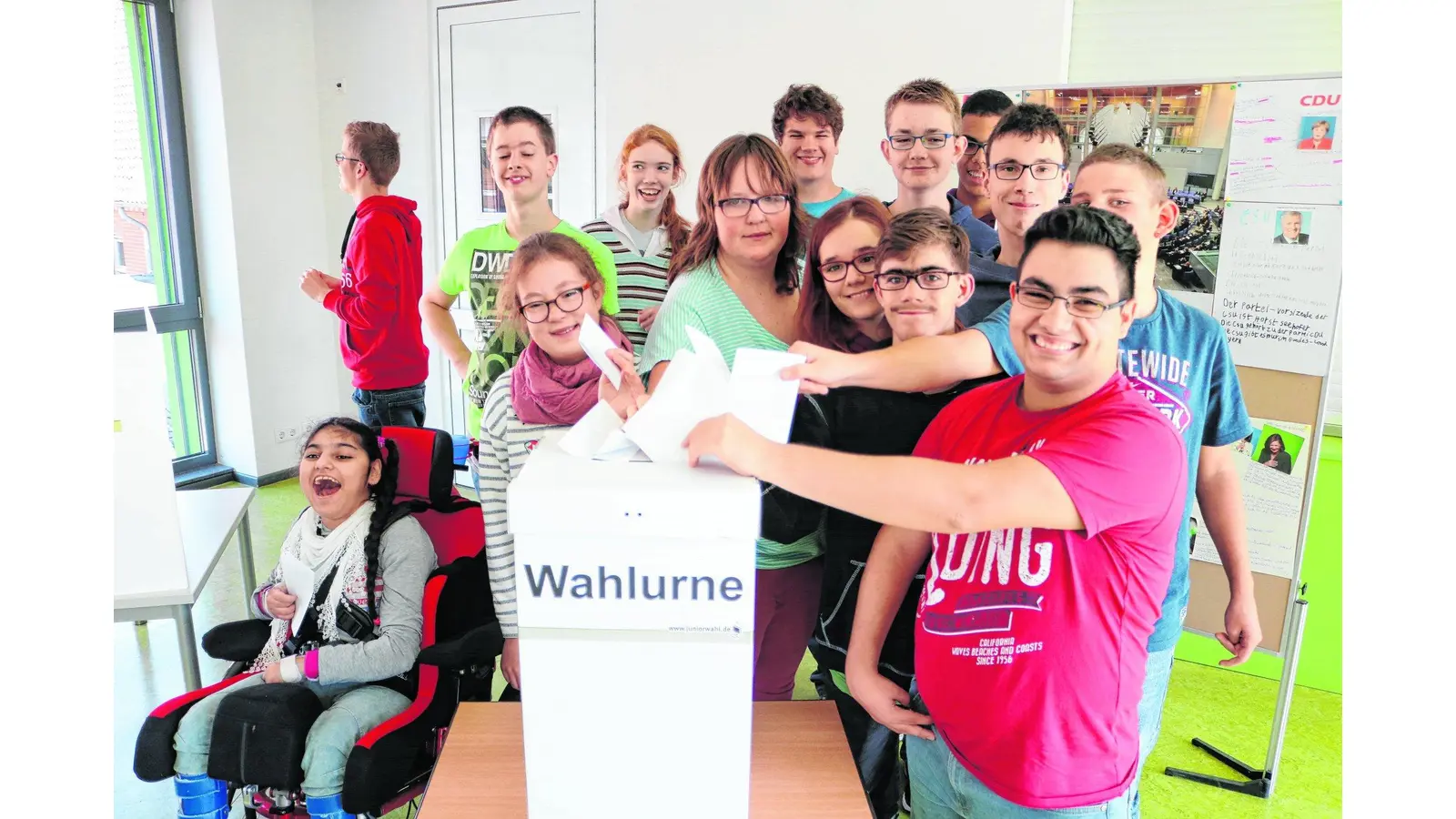 Die Jugend darf auch mit abstimmen (Foto: jb)