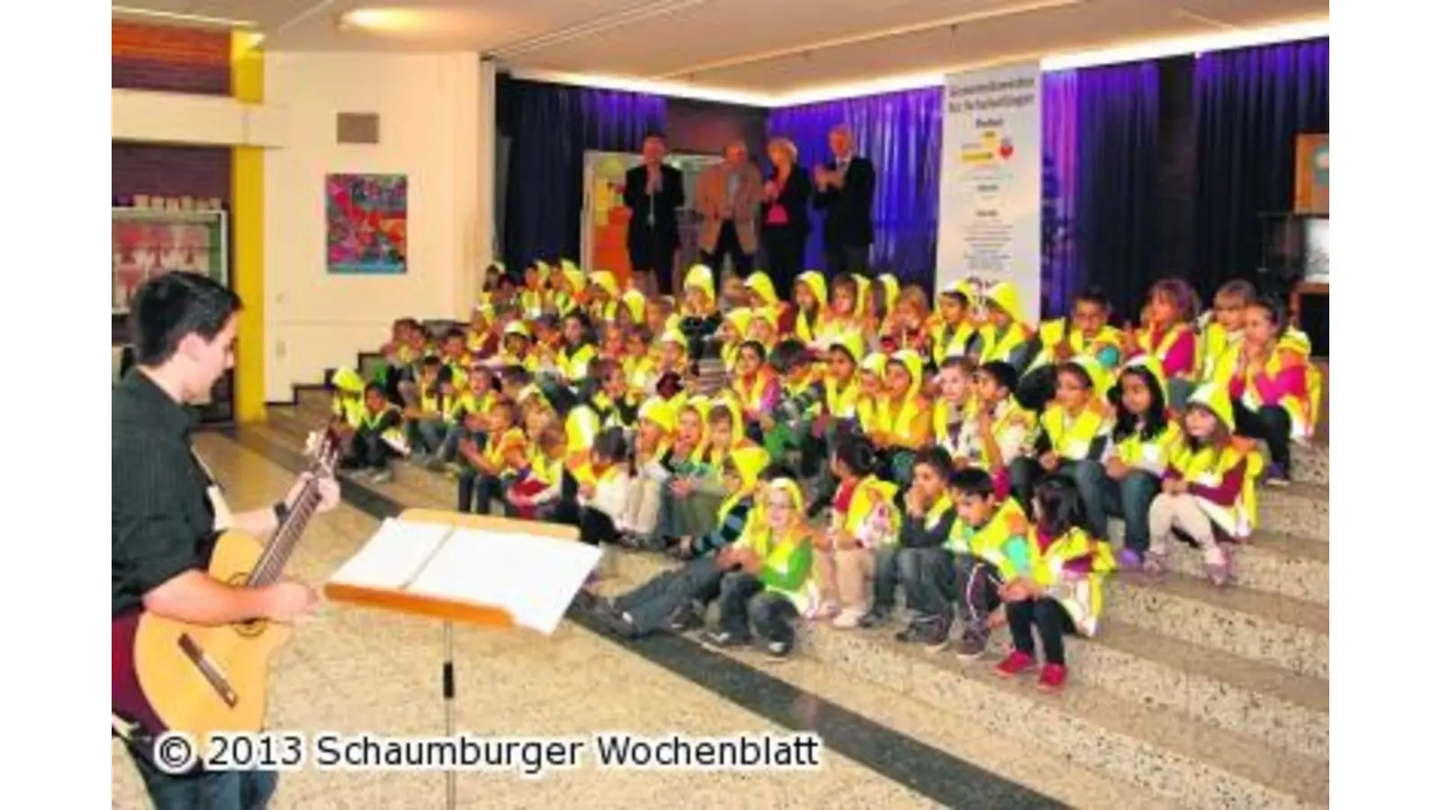 Mit knalligem Gelb sicher durch die dunkle Jahreszeit (Foto: jl)
