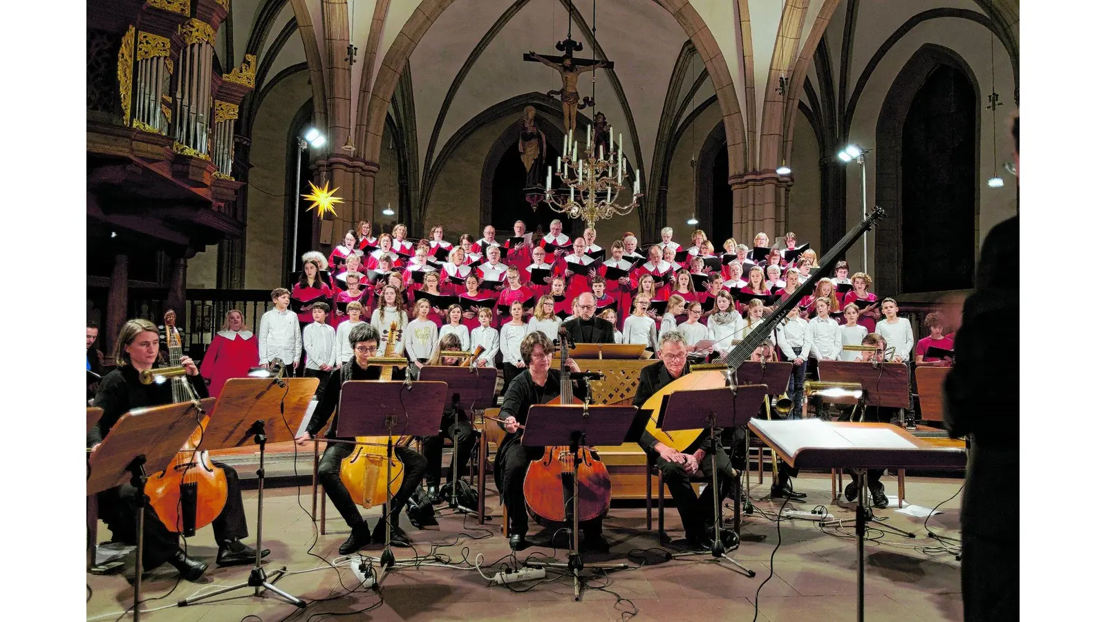 Wunderbare Weihnachtsgesänge verschiedener heimischer Chöre (Foto: red)