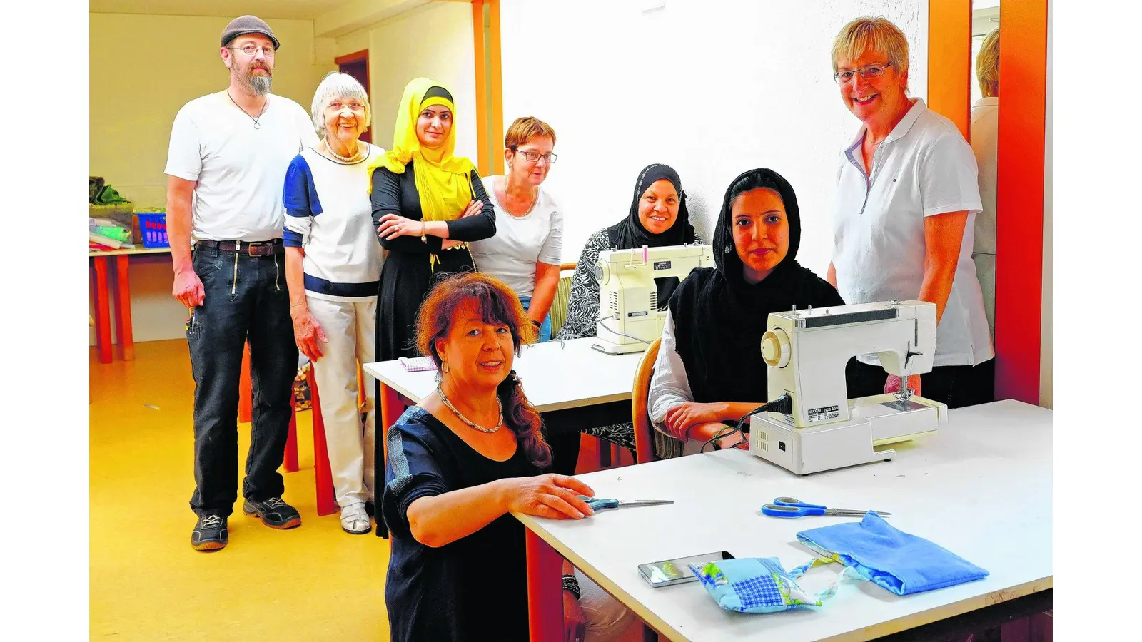 Nähen und nebenbei Deutsch lernen (Foto: jl)