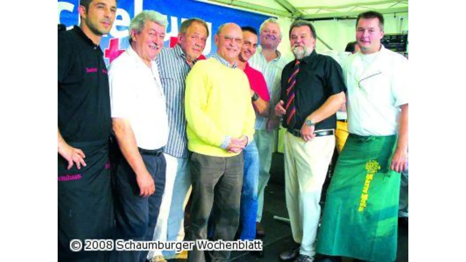 Feinschmecker geben sich ein Stelldichein (Foto: hb)