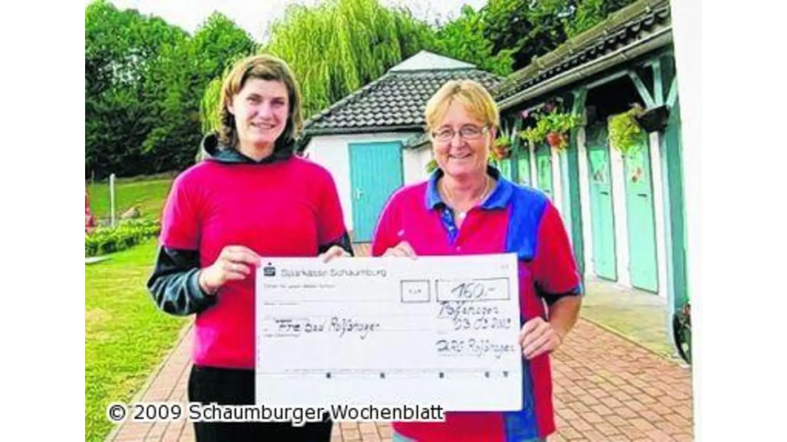 Rettungsschwimmer schwimmen für Spenden (Foto: tt)