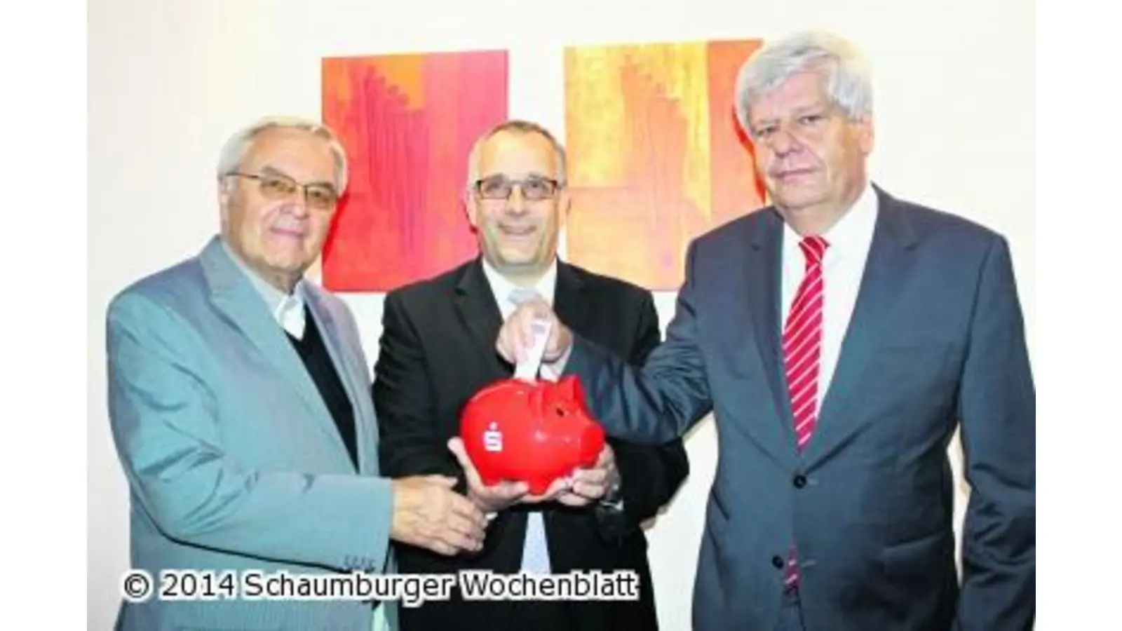 Dienstjubilar unterstützt Kulturforum mit 1455 Euro (Foto: red)