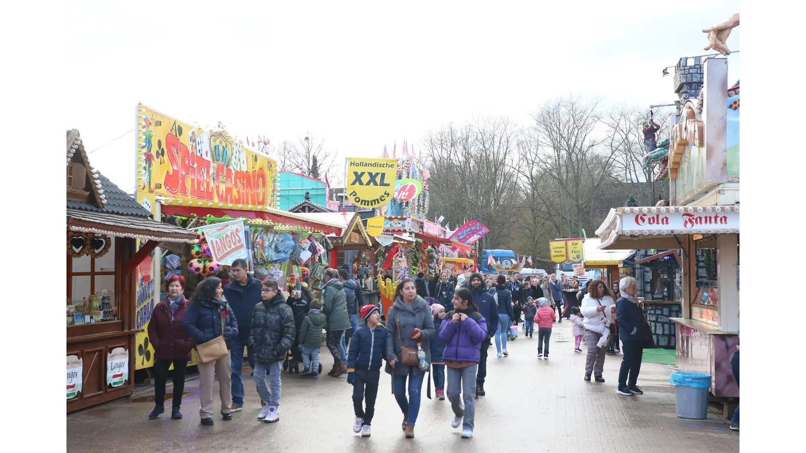 Ab Freitag, dem 17. Oktober, lockt der Krammarkt zum Bummel. (Foto: bb)