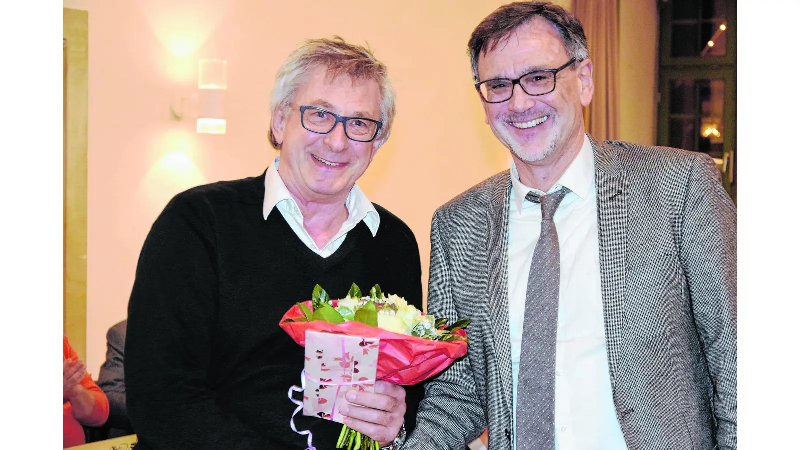 Mit Schokoladen-Nikolaus und Rute (Foto: red)