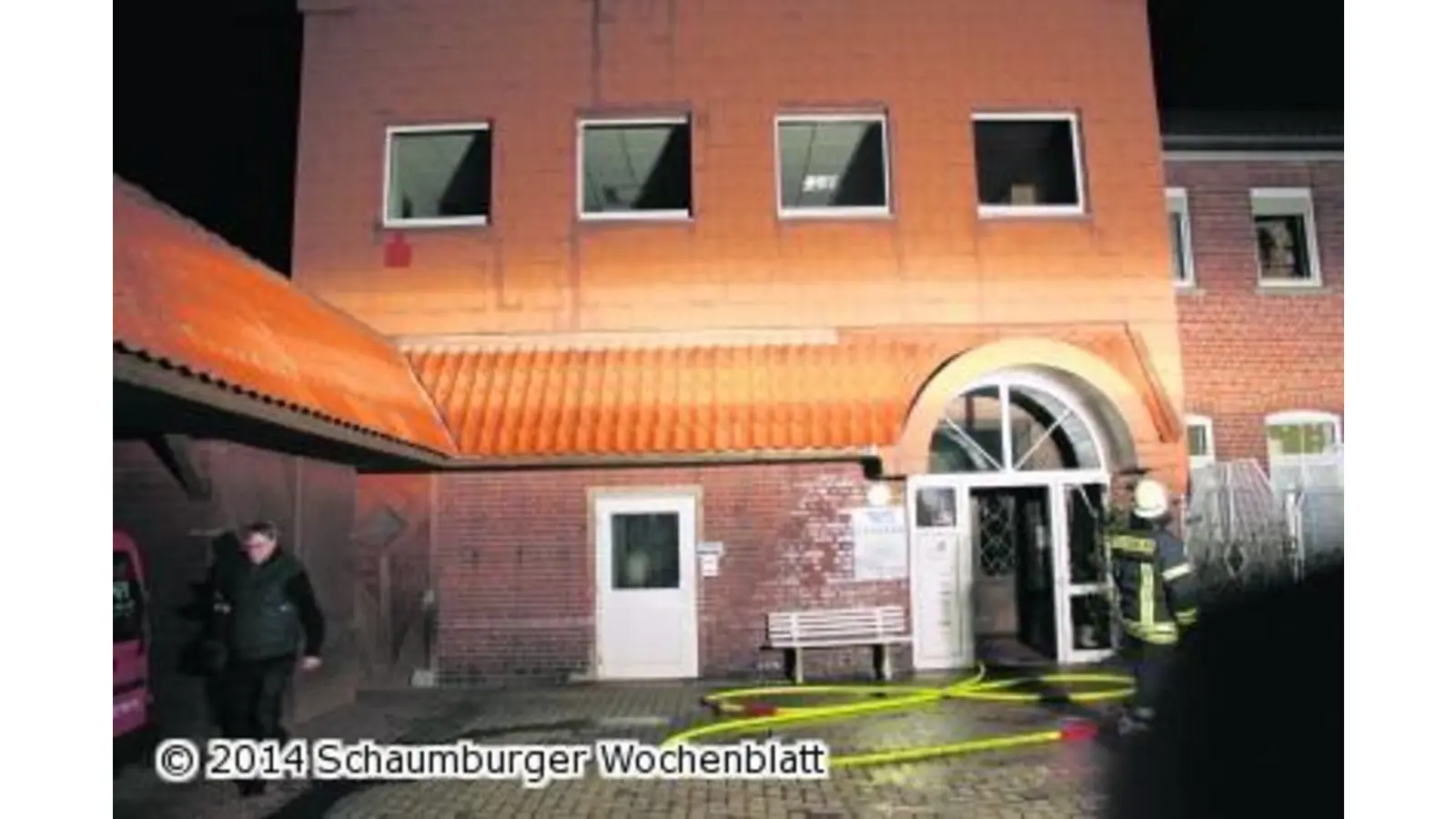 Bewohnerin aus Flammen gerettet (Foto: mh)