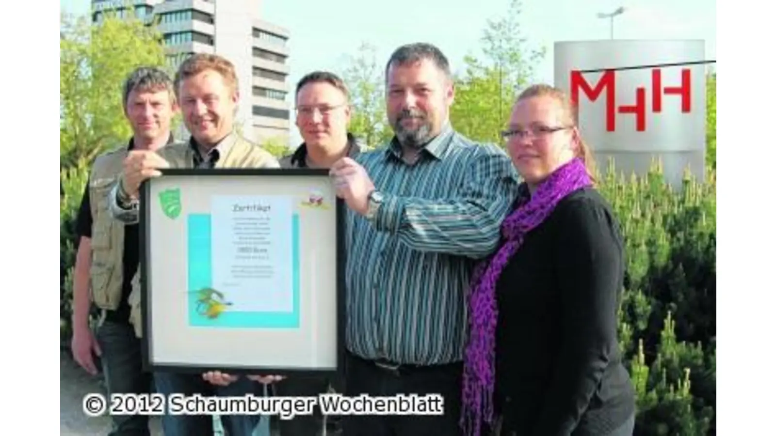 1000 Euro Spende für die Rheumafeuerwehr (Foto: red)