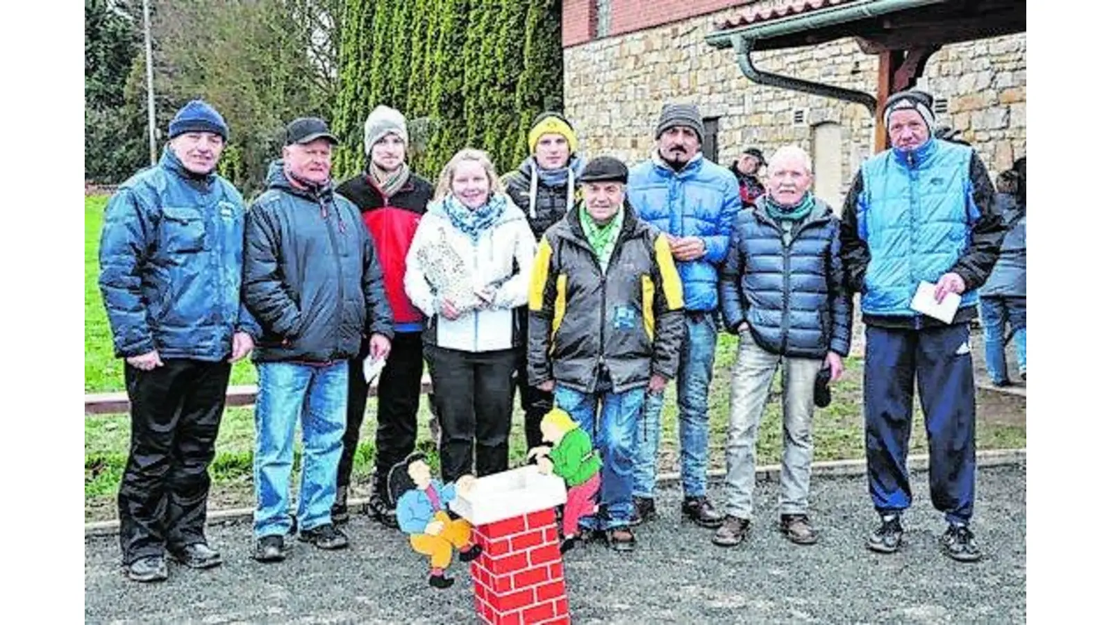 Auch bei Kälte rollen die Boule-Kugeln (Foto: red)