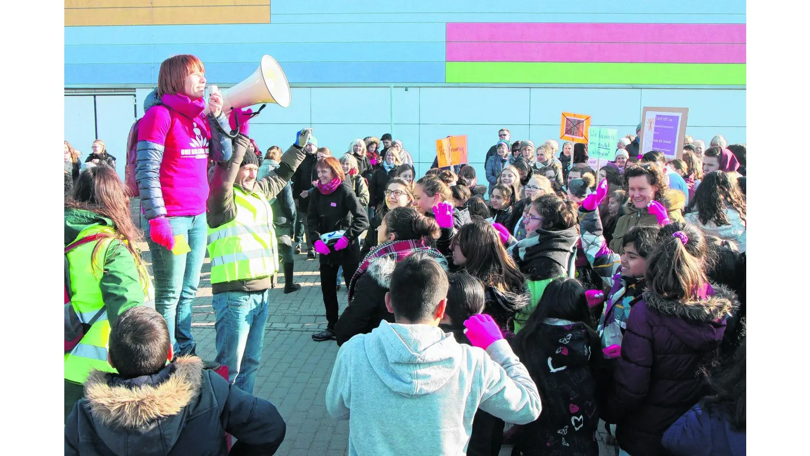 Kraftvolles Zeichen gegen Gewalt an Frauen (Foto: bb)